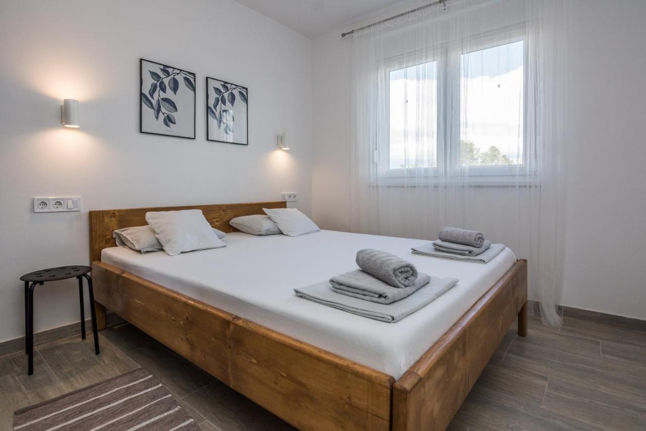Apartments Pejakovic Vir Exterior photo